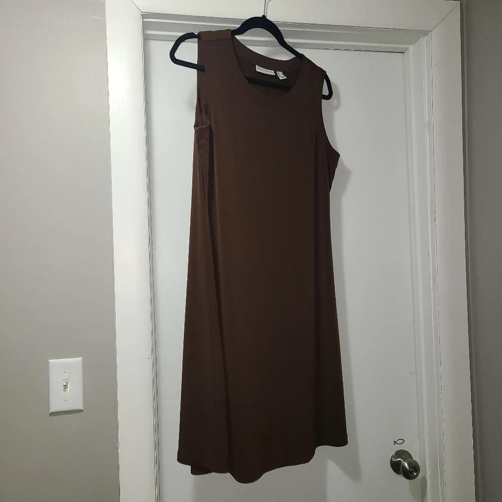 Susan Graver Women's Brown sleeveless midi Dress size M euc - Picture 2 of 8